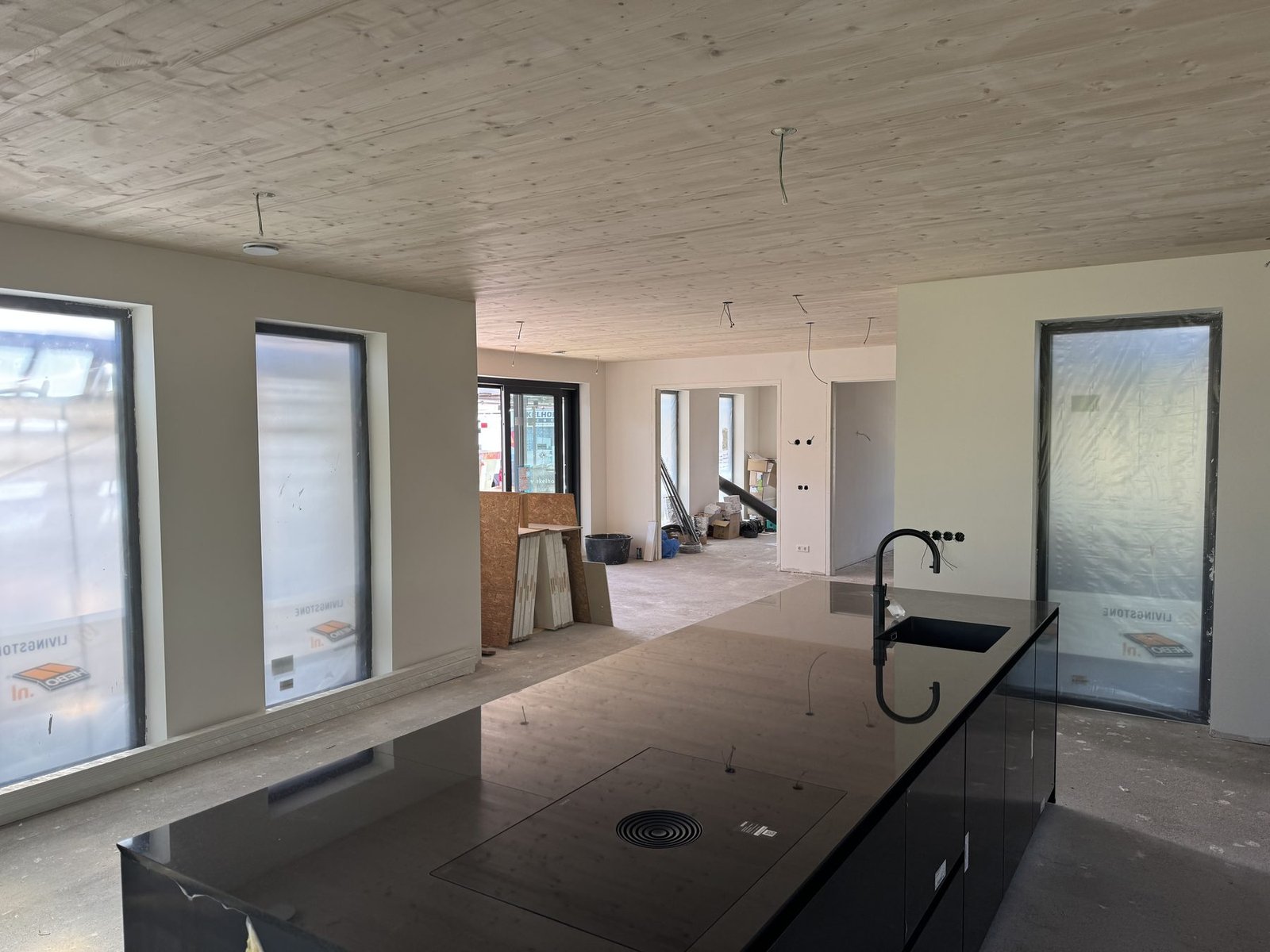 Woonkeuken afgewerkt door Skyline Afbouw in Holten (Afwerkingsklasse A)